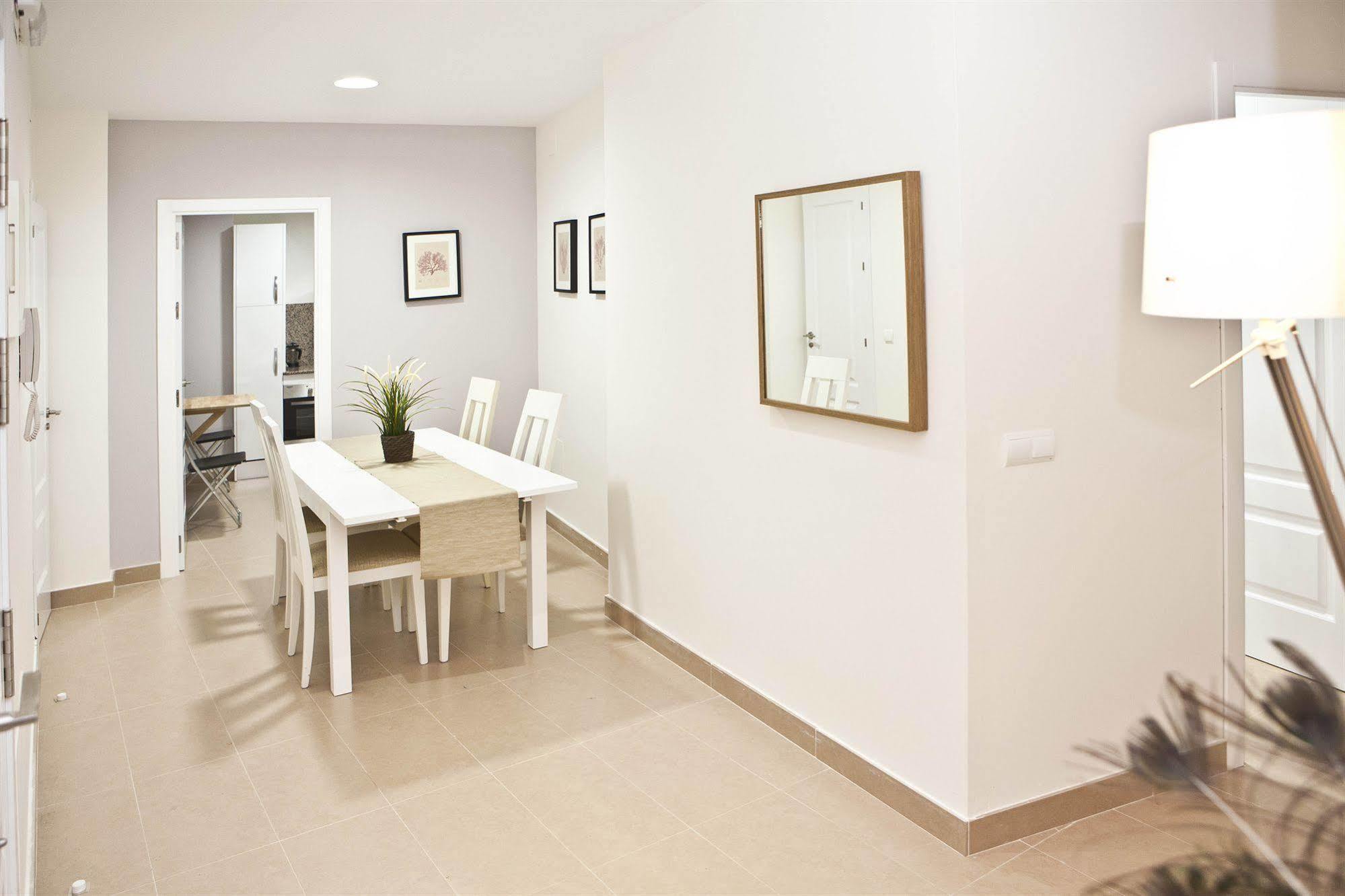 Apartamentos Unisierra Málaga Kültér fotó