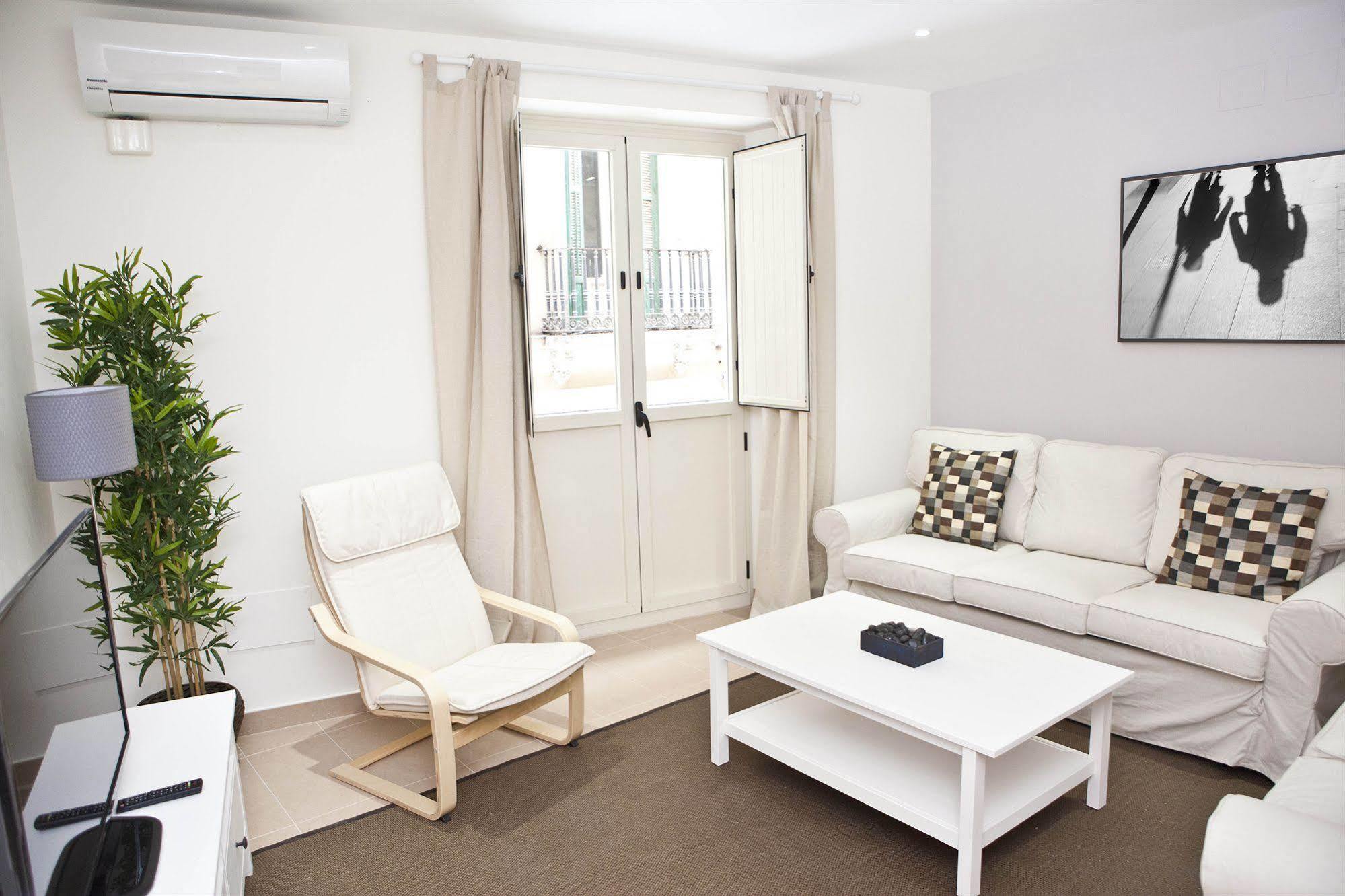 Apartamentos Unisierra Málaga Kültér fotó