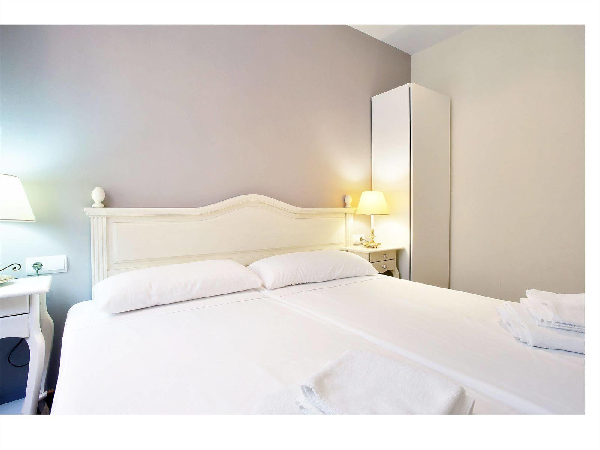 Apartamentos Unisierra Málaga Kültér fotó
