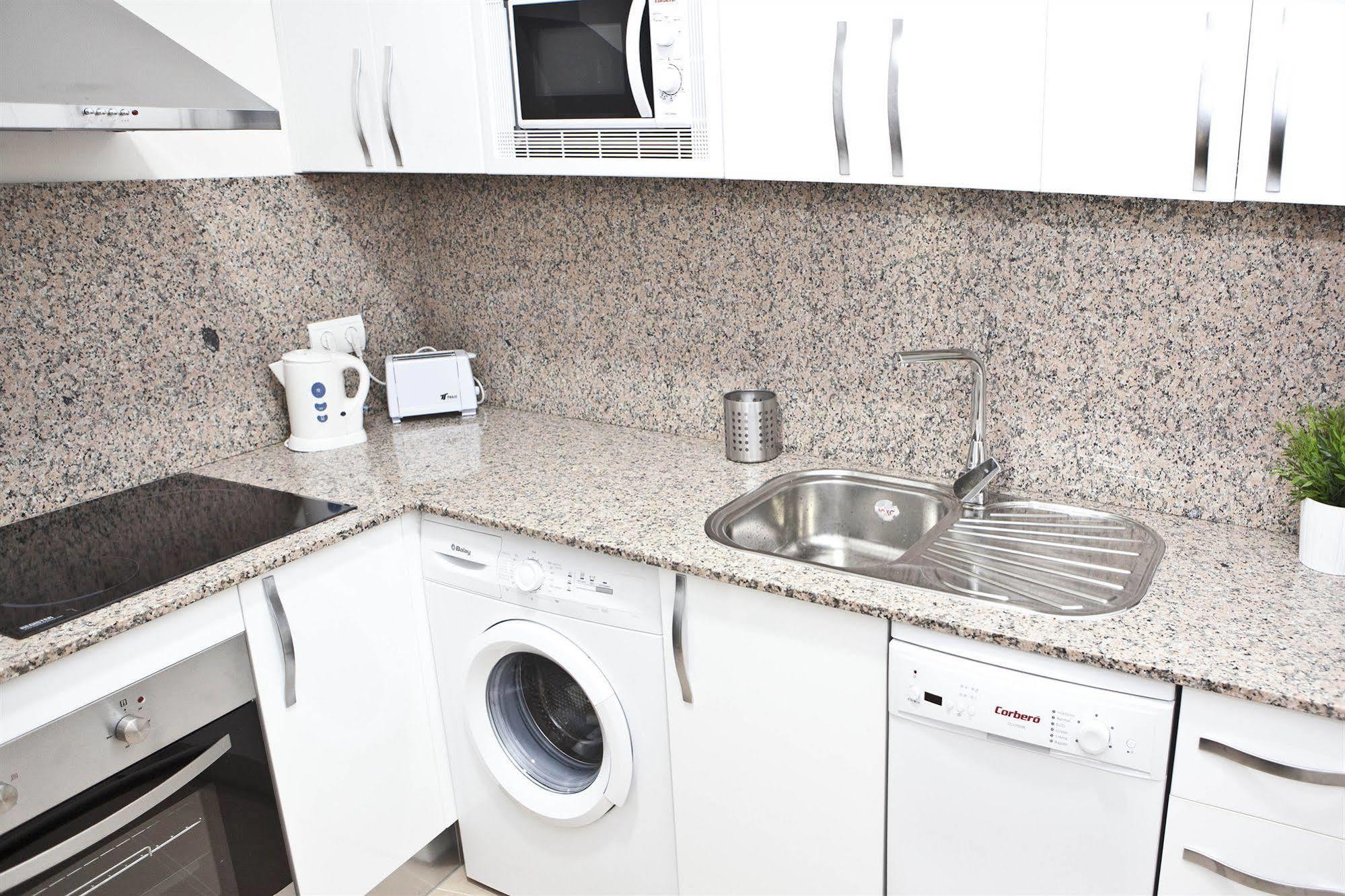 Apartamentos Unisierra Málaga Kültér fotó