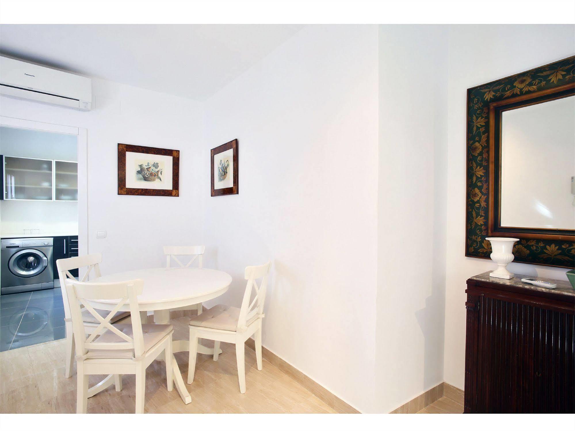 Apartamentos Unisierra Málaga Kültér fotó